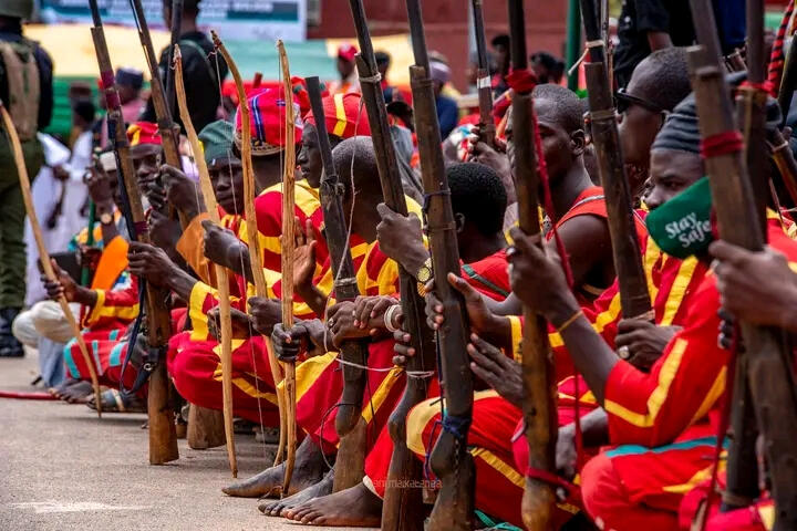 Use 16:9. Put Location URL below