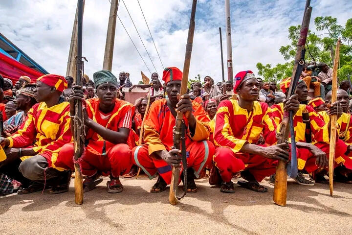 Use 16:9. Put Location URL below