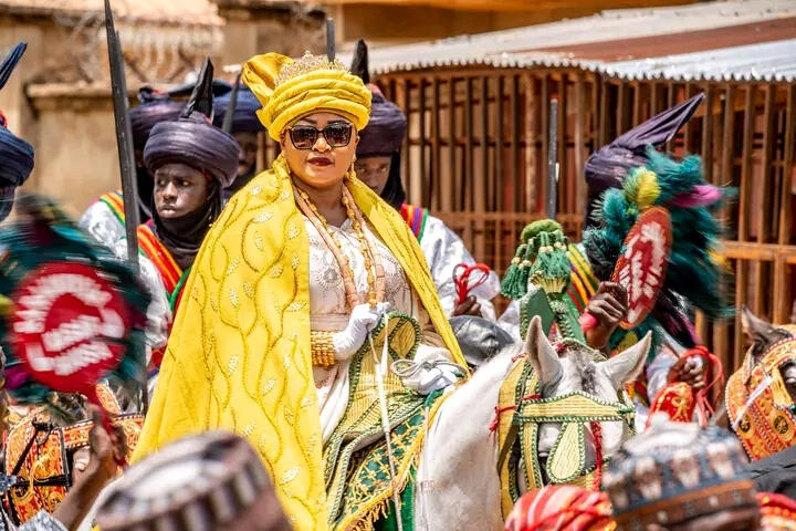 Use 16:9. Put Location URL below