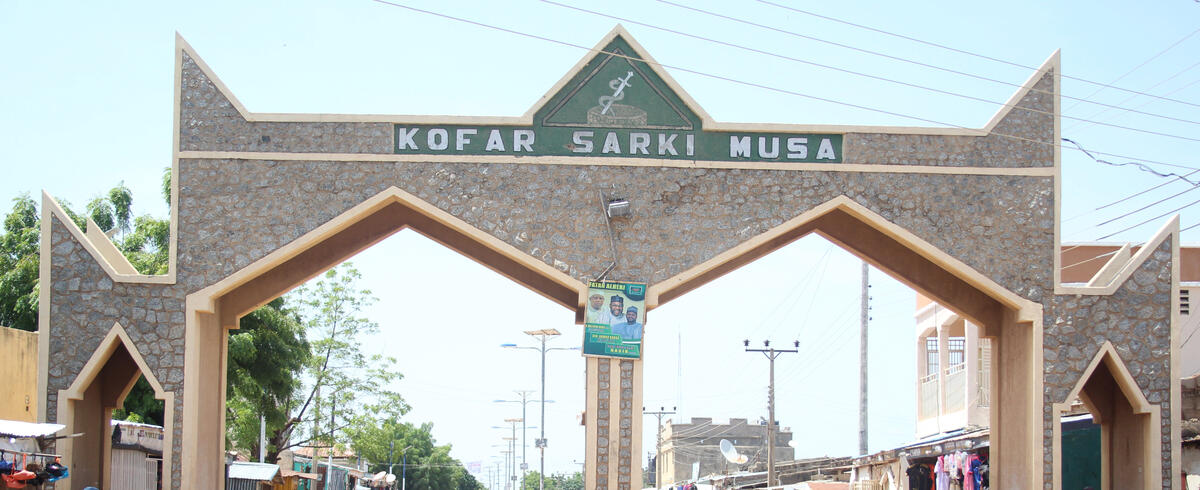 Use 16:9. Put Location URL below